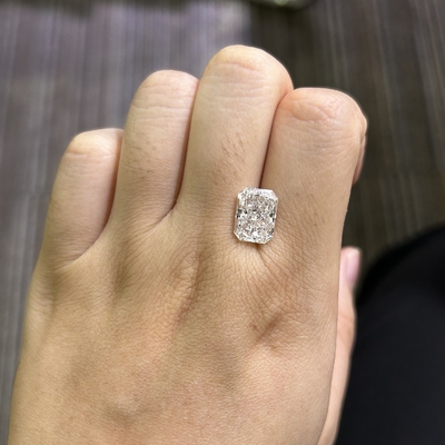 কেনা 4.37ct রেডিয়েন্ট কাট ল্যাব তৈরি ডায়মন্ড সিভিডি F VS1 EX VG N IGI সার্টিফাইড online manufacture