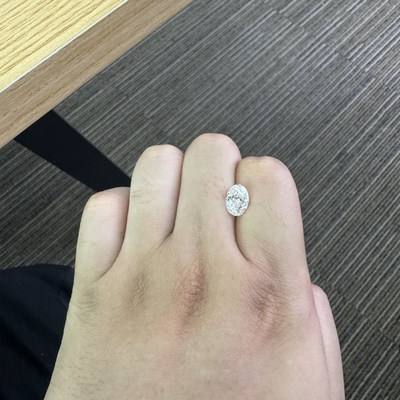 2.09ct সাশ্রয়ী মূল্যের ল্যাব-উত্পাদিত হীরা VS1 স্পষ্টতা ই রঙ ওভাল আকৃতি